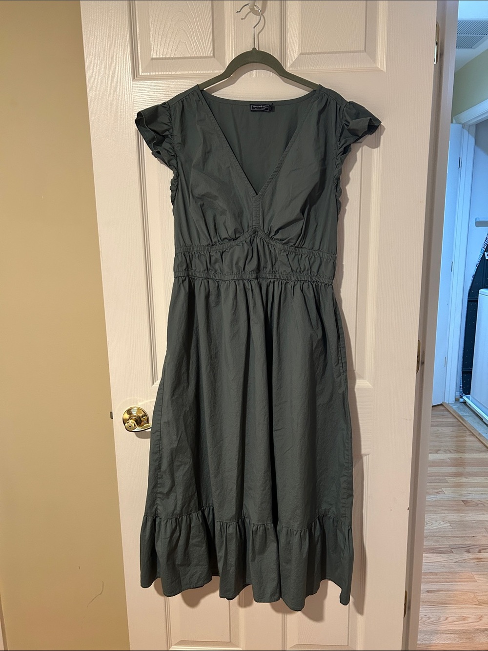 Vineyard Vines Poplin Flutter Midi Dress in Muted Sage